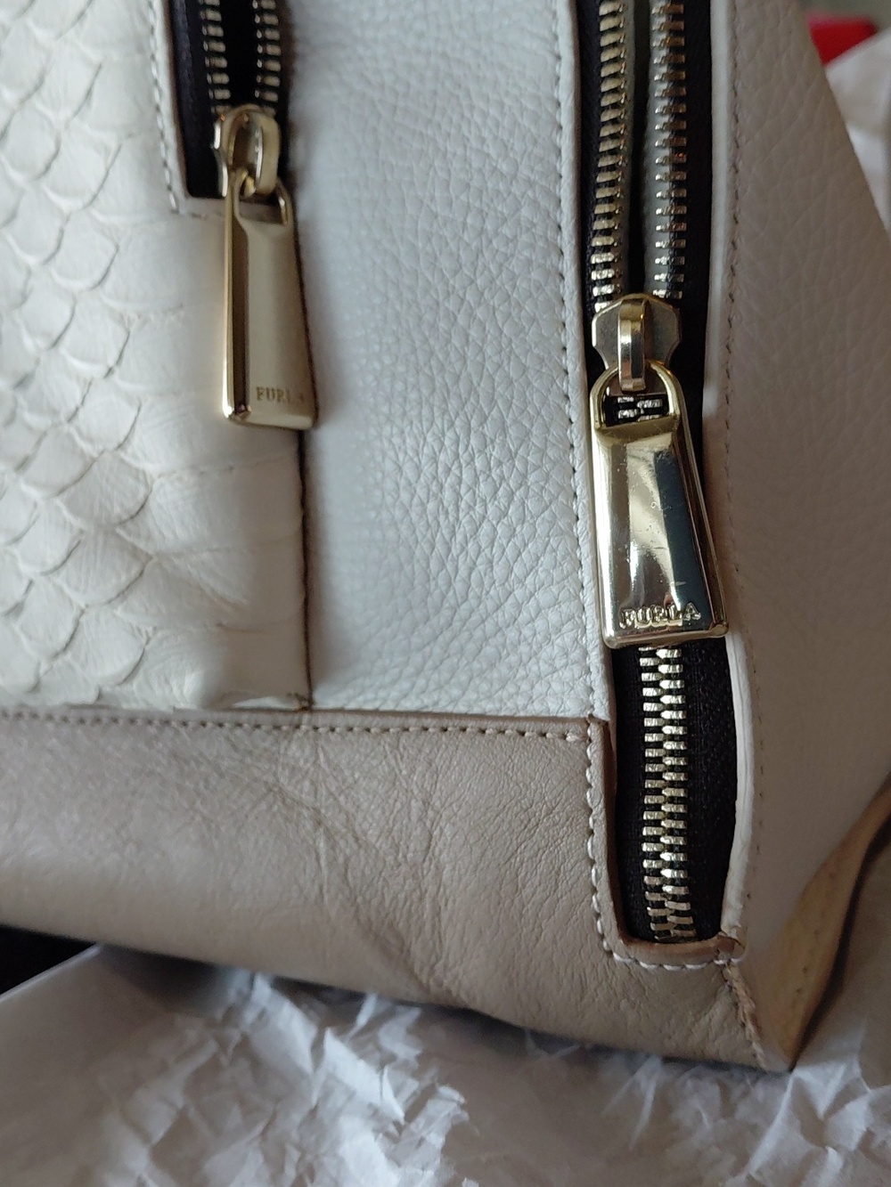 NWOT Furla FRIDA calf Leather Satchel, Dust Bag, Msrp $548 MINT - Picture 3 of 16